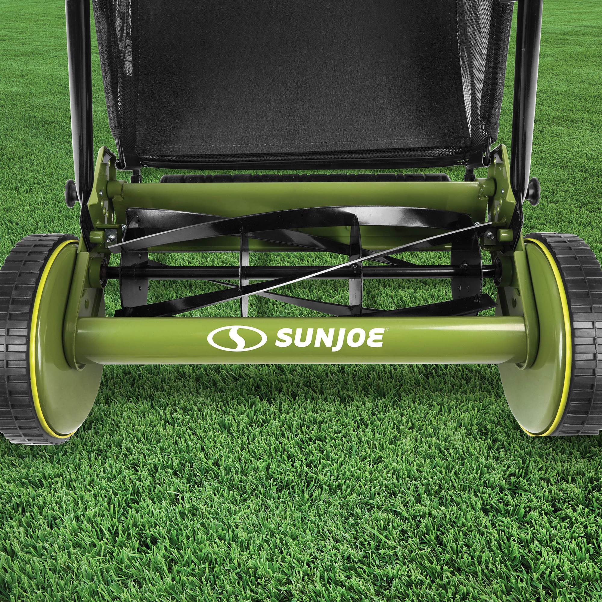 Sun Joe Manual Reel 18" Push Behind Lawn Mower w/ Grass Catcher Green (Open Box)