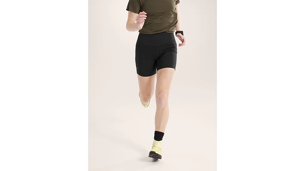 Arc'teryx Women's Essent High-Rise Utility Short 6' Inseam 7C6E3E58