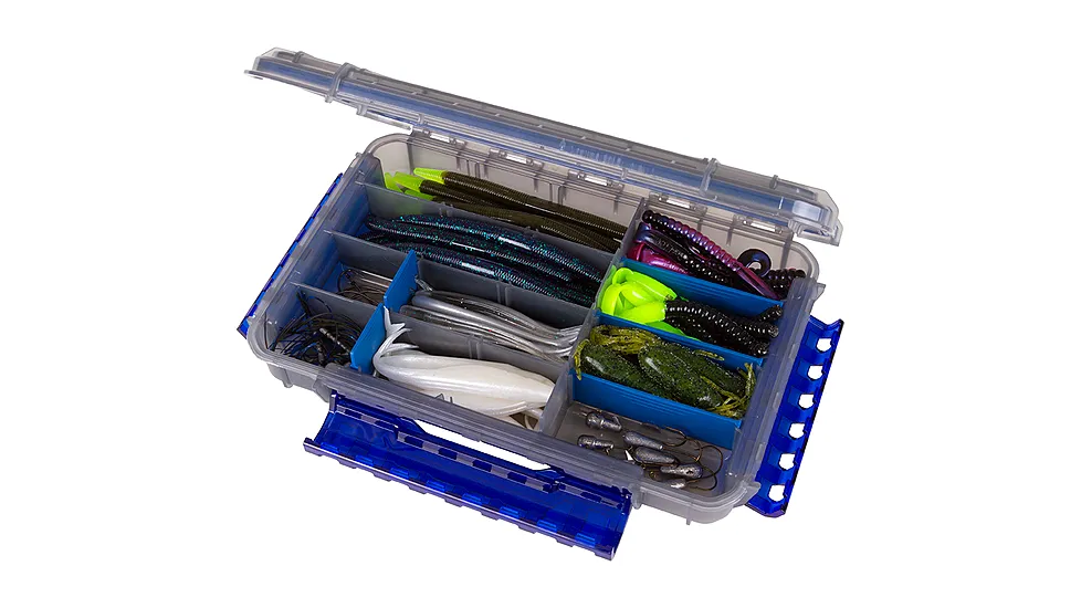 Flambeau Zerust MAX Waterproof 16 Compartments Tackle Box w/11 Dividers