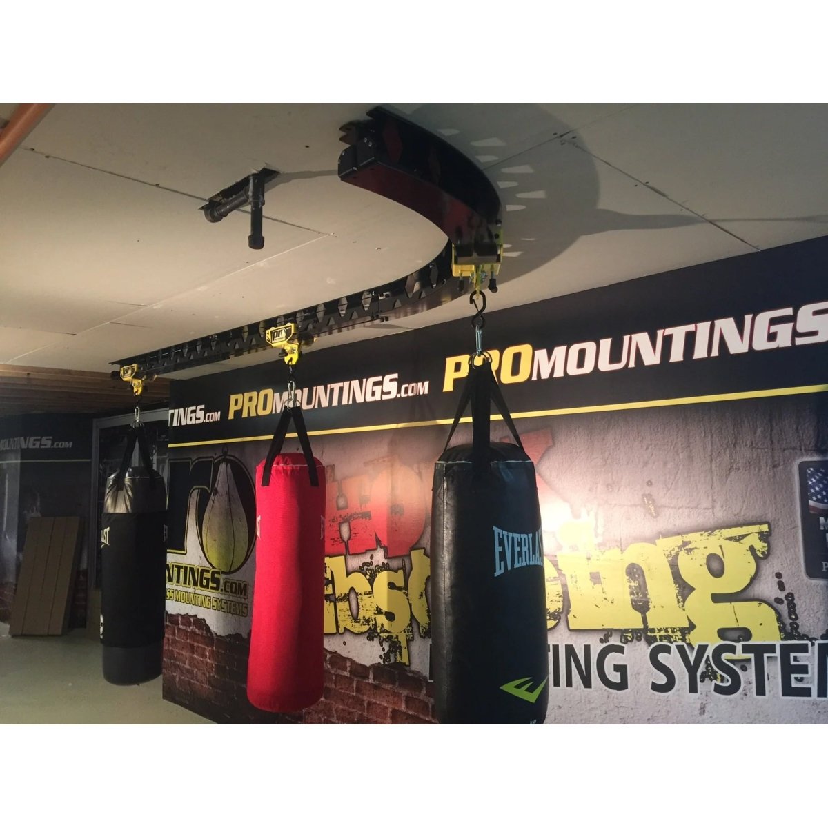 ProMountings Curved Track